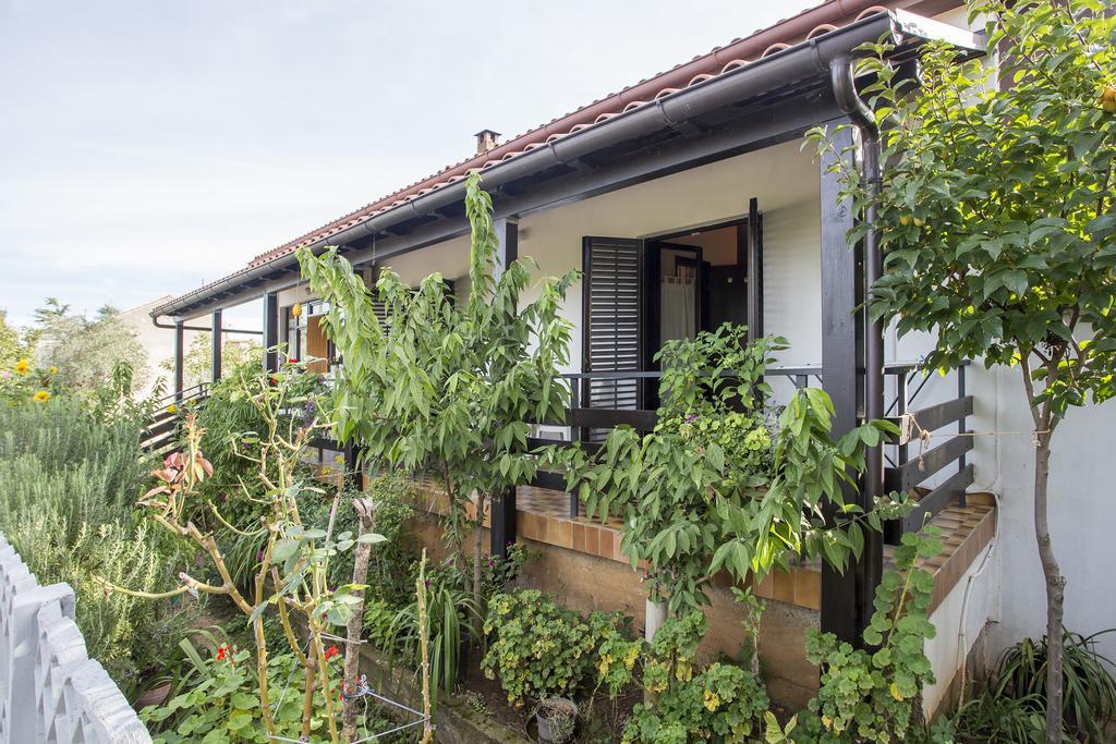 Guest House Nada 392 Pula Bagian luar foto